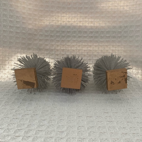 H For Happy Bed Bath & Beyond Fluffy Bottle Brush Trees Set Of 3 New With Tags - Picture 8 of 8